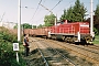 Deutz 58312 - DB Schenker "294 582-2"
20.04.2011 - Köln-Poll, Gleiskreuzung Hafenbahn/Straßenbahn
Michael Vogel