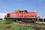 Henschel 31580 - DB Schenker "294 811-5"
11.10.2015 - Mannheim, Hafenbahnstraße
Ernst Lauer