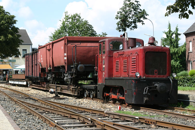 LKM 250564 - IHS "V 8"
