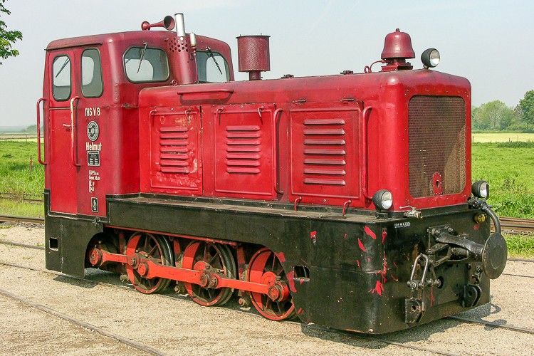 LKM 250564 - IHS "V 8"