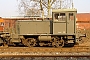 Deutz 57525 - Bundeswehr
27.03.2003 - Moers, Vossloh Schienenfahrzeugtechnik GmbH, Service-Zentrum
Alexander Leroy